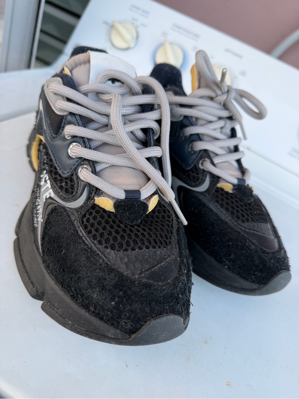 Lacoste Black & Gray Men's Fashion Sneakers with Yellow Accents